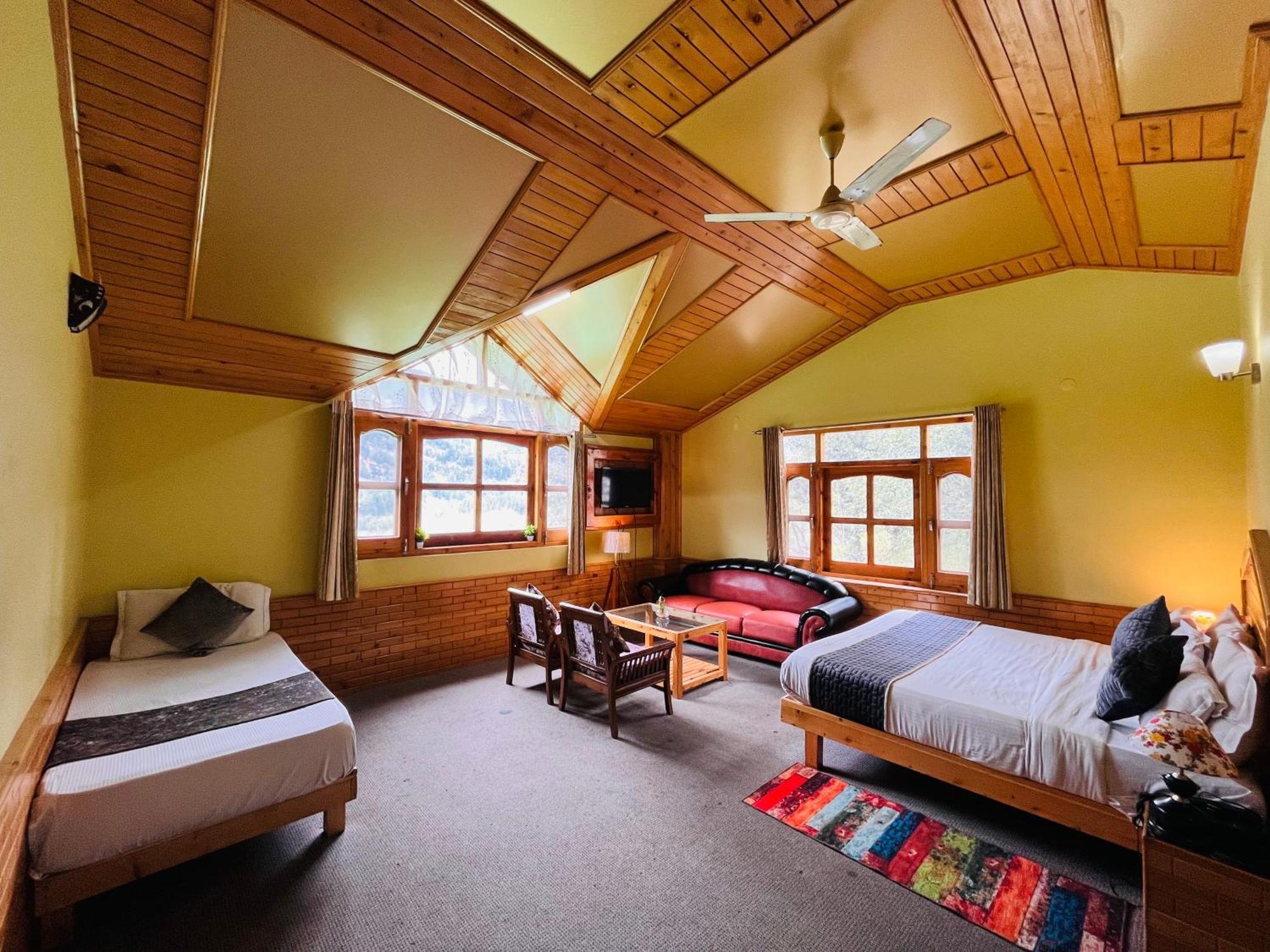 Hotel Hollywood Manali - Scenic River & Mountain View With Premium Rooms Екстериор снимка