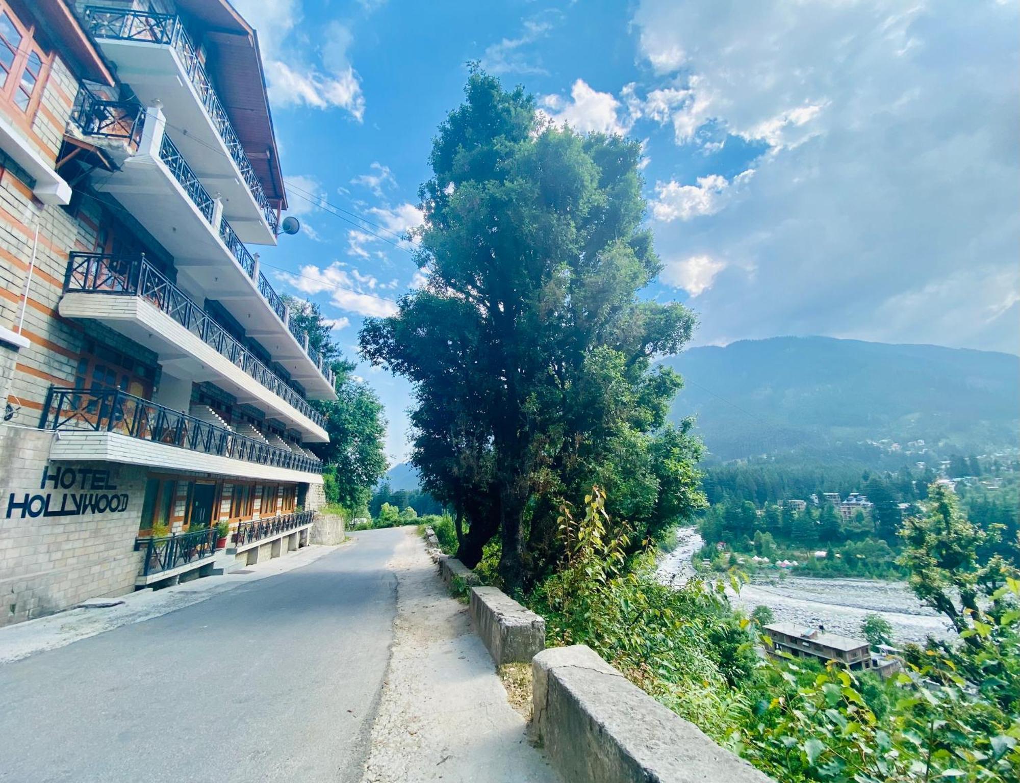 Hotel Hollywood Manali - Scenic River & Mountain View With Premium Rooms Екстериор снимка