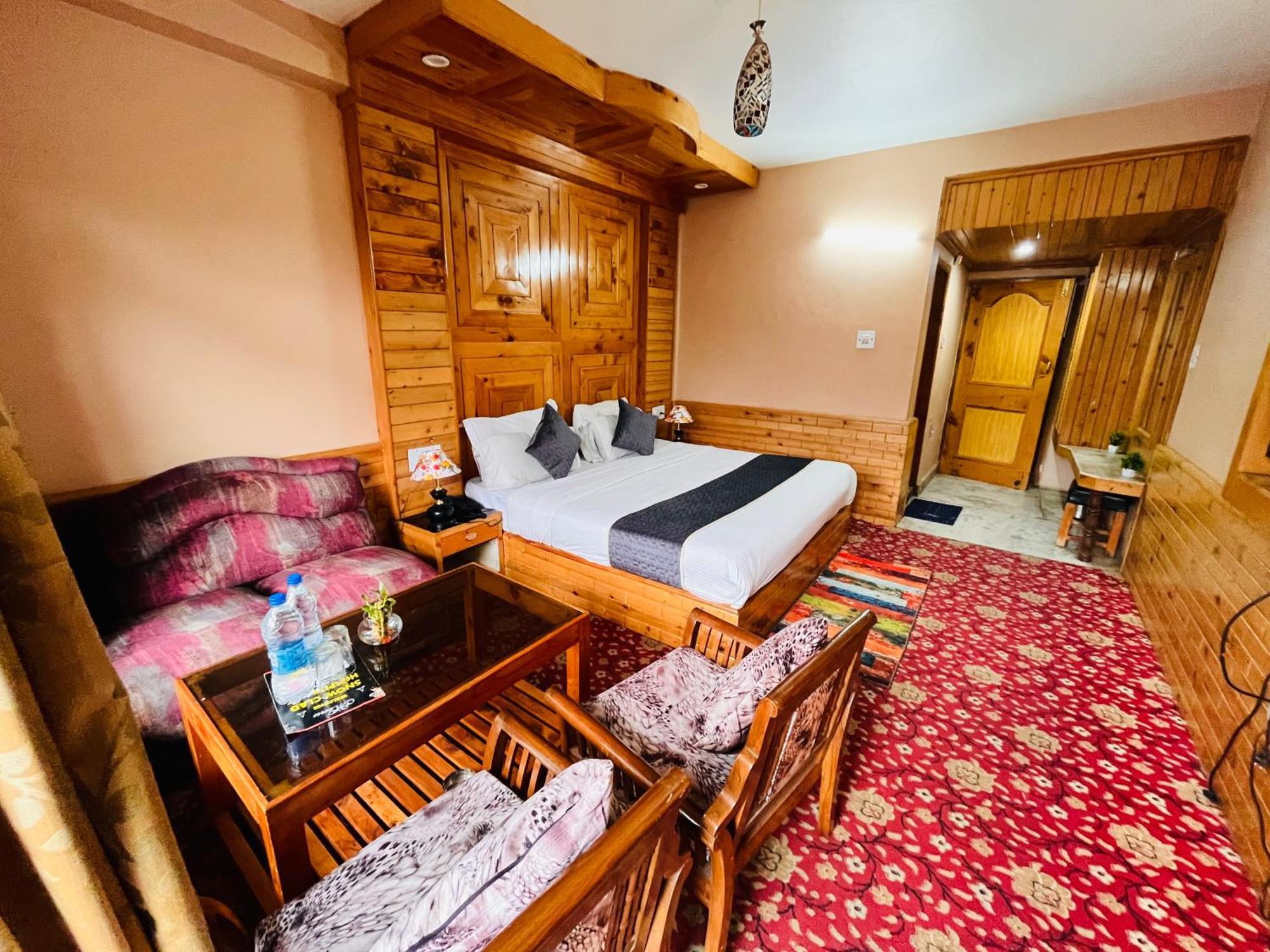Hotel Hollywood Manali - Scenic River & Mountain View With Premium Rooms Екстериор снимка