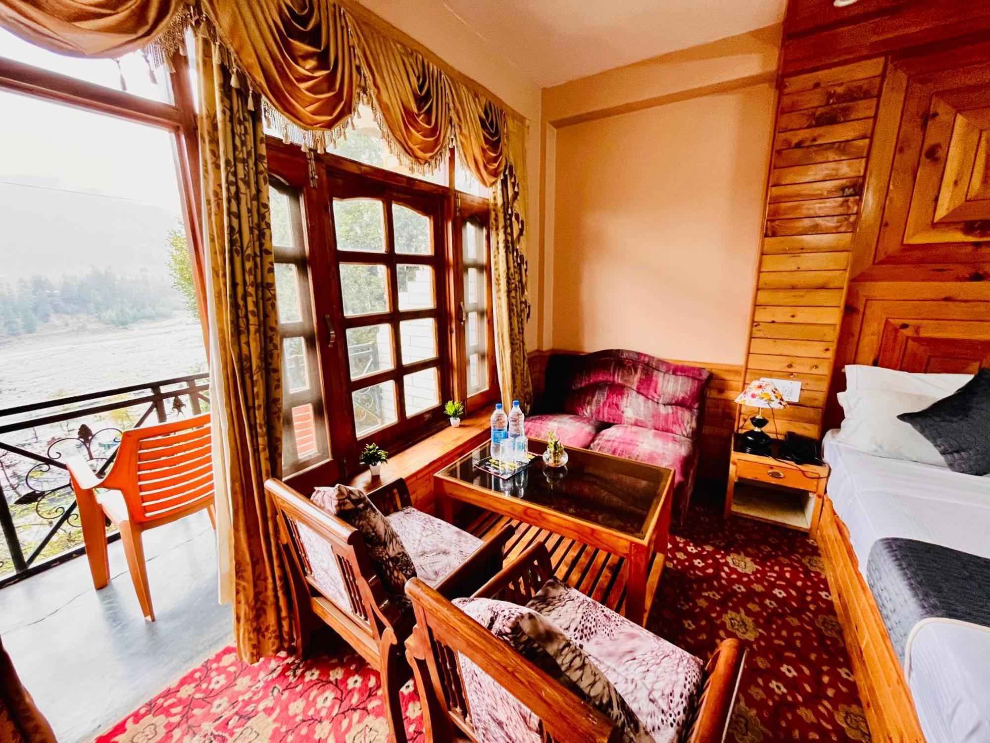 Hotel Hollywood Manali - Scenic River & Mountain View With Premium Rooms Екстериор снимка