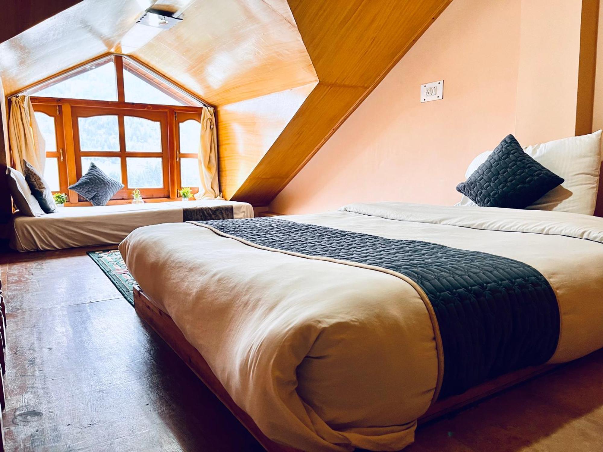 Hotel Hollywood Manali - Scenic River & Mountain View With Premium Rooms Екстериор снимка